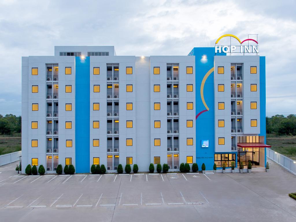 Hop Inn Lampang Exterior photo